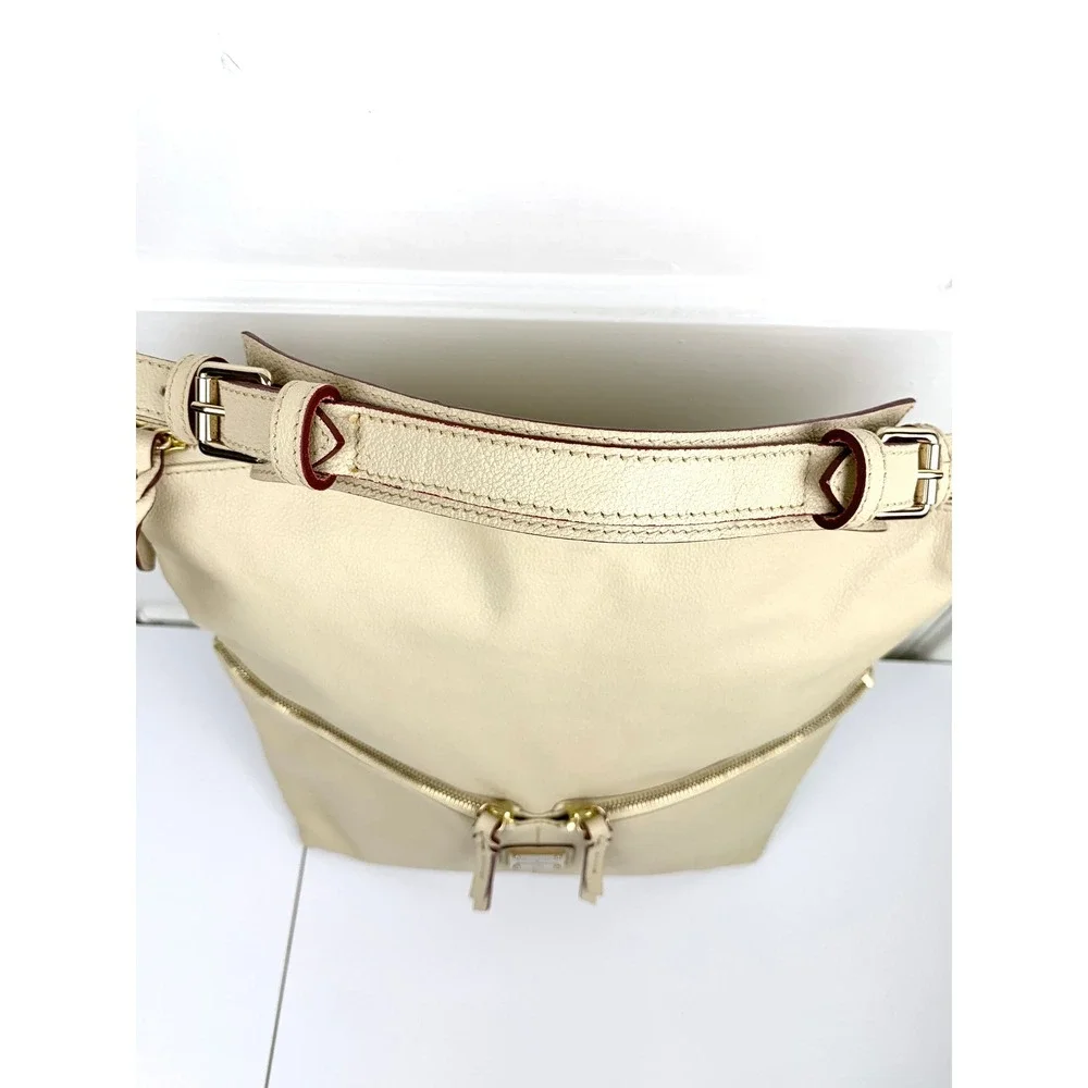 Dooney & Bourke DILLEN Cream Pebbled Leather Shoulder Bag with Dust Bag EUC